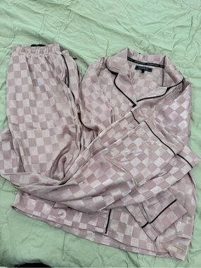 Bcbg Maxazaria Satin like Checkered Pajama Set in Light Pink